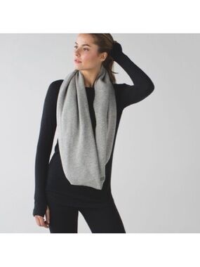 Lululemon Vinyasa Scarf.  Grey with Black Snap Detail
